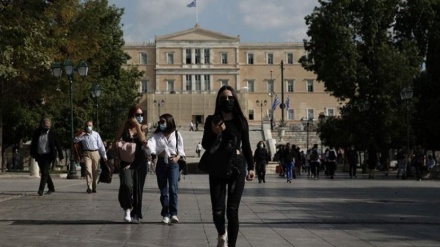 Greqia bën të detyrueshme maskën deri më 3 janar, anulohen të gjithë eventet festive