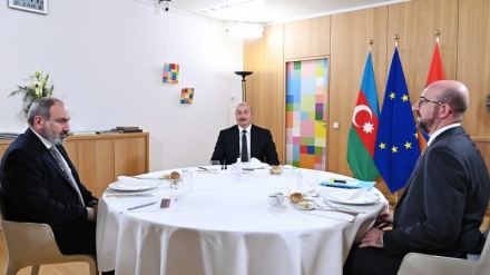 Azərbaycan və Ermənistan dəmiryolları birləşdirilir