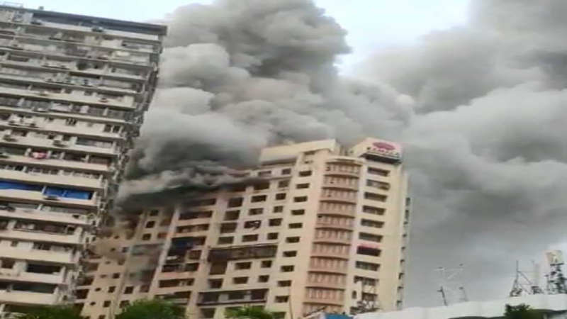 ممبئی کی 20 منزلہ عمارت میں لگی آگ سے 7 افراد جاں بحق، متعدد زخمی
