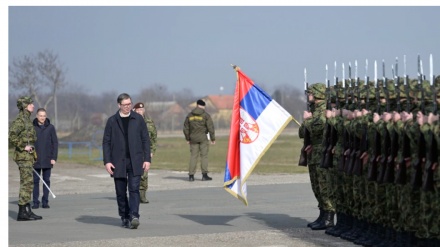 Serbia i bën karshillik NATO-s, Vuçiçi lavdërohet me armë të reja të blera nga Rusia