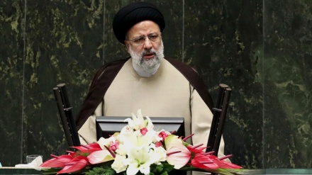 پابندیوں کو غیر مؤثر بنانا پہلی اور انکا خاتمہ دوسری ترجیح ہے: صدرِ ایران