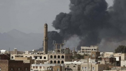 Balafirên şer ên hevpeymaniya siûdî parêzgeha Senayê ya Yemenê bombebaran kirin