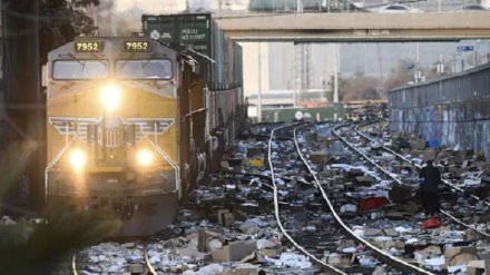 امریکہ میں مال بردار ٹرینوں پر بڑھتے منظم حملے 