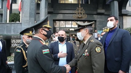 Zakir Həsənov İranın müdafiə naziri ilə görüşüb