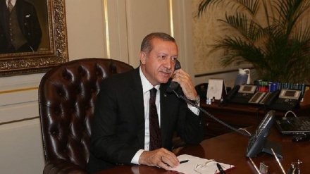 Erdogan bi Serokomarê Qazaxistanê re bi telefonê axivî