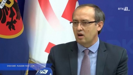 Hoti: Serbia po mundohet t’i largojë shqiptarët e Luginës së Preshevës