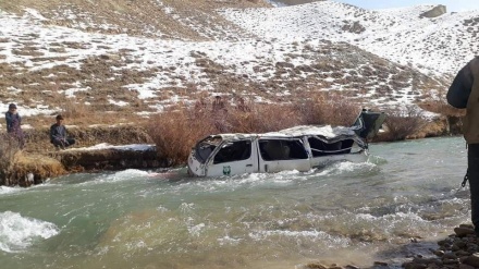 حادثه ترافیکی در مرکز افغانستان ۴ کشته بر جا گذاشت