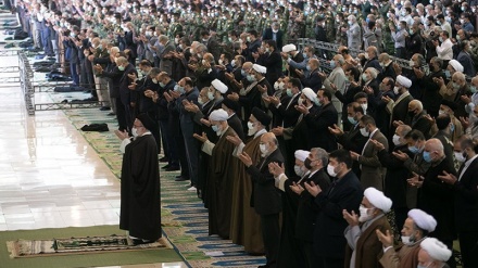 تہران کی نماز جمعہ تصاویر کے آئینے میں