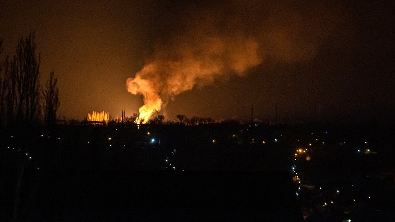 Zêdebûna krîza li Ukraynayê; Teqînek Donetsk hejad