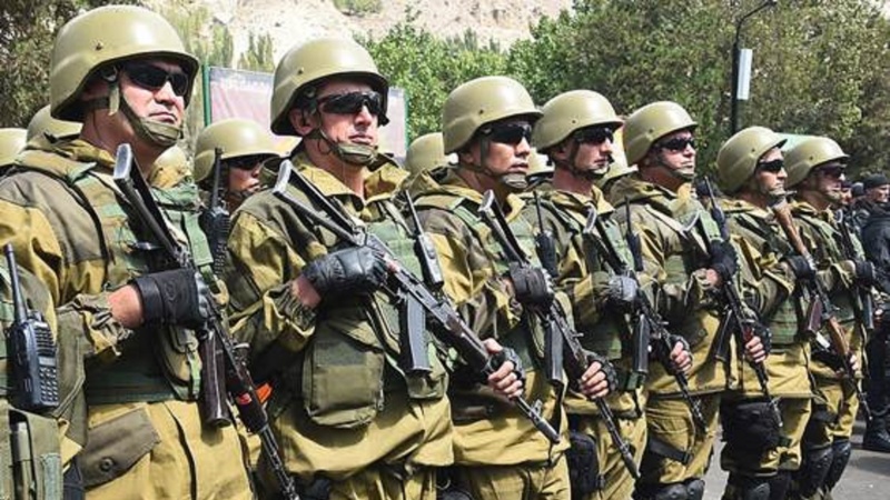 تاجیکستان در نزدیکی مرز افغانستان رزمایش برگزار کرد