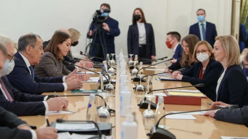 Rusia kritikon kërcënimet perëndimore si 