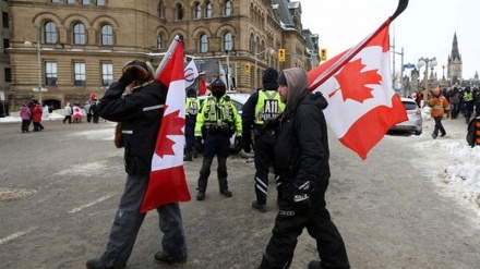 Kanadada anti-korona etirazları genişlənməkdə davam edir