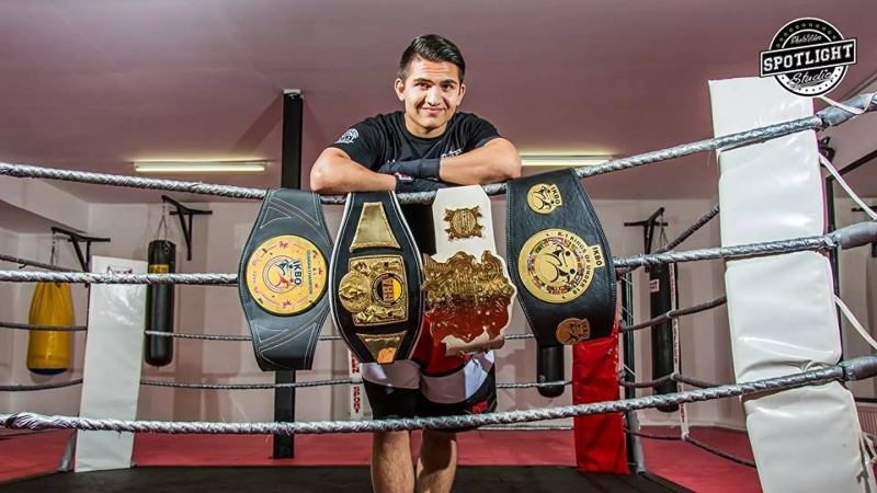 برای دفاع از کمربند قهرمانی وارد رینگ می‌شوم 