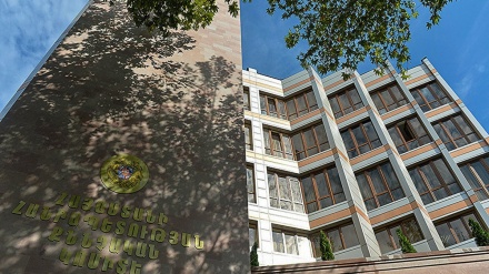 Ermənistanda 24 hərbçi dövlətə xəyanətdə ittiham olunur