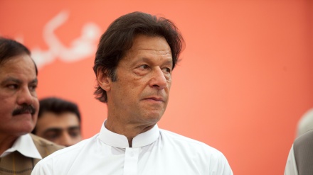 عمران خان کے خلاف متحدہ اپوزیشن کا عدم اعتماد کی تحریک لانے پر اتفاق 