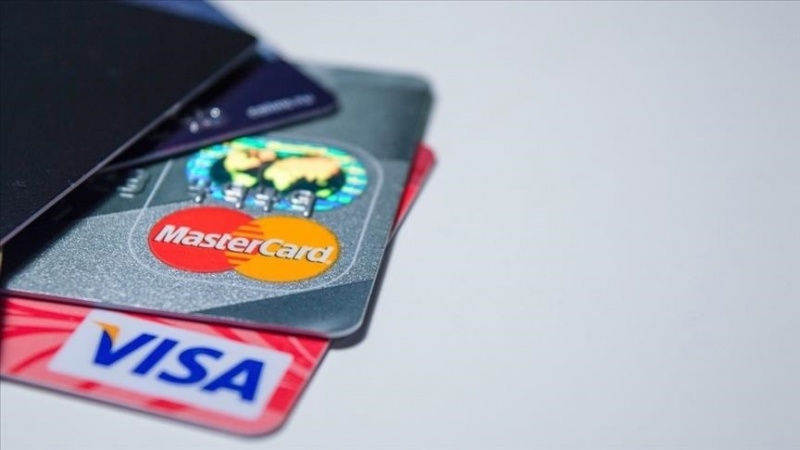   Visa û Mastercardê operasyonên xwe yên li Rûsyayê rawestandin