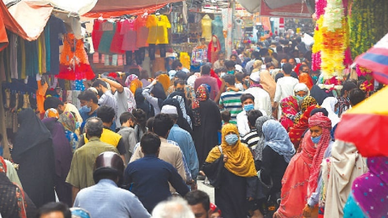 پاکستان میں کورونا کی تمام پابندیاں ختم 