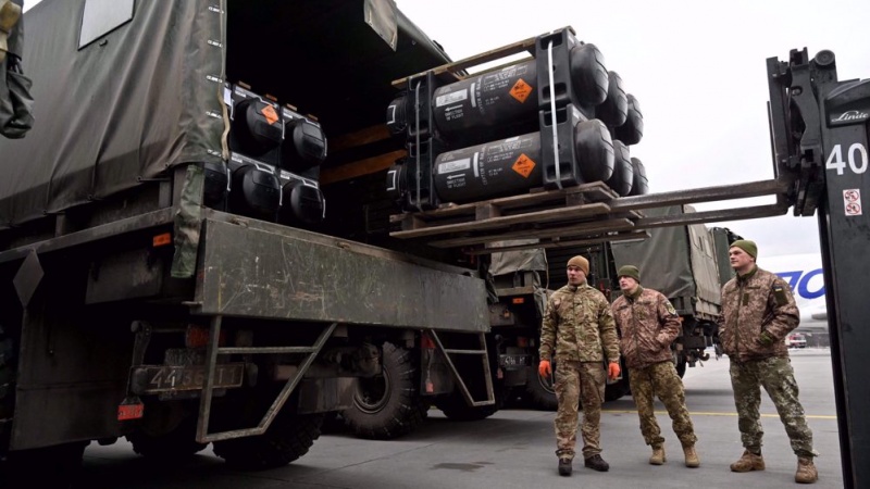 Njemačka Ukrajini šalje 2000 protivtenkovskog oružja, Britanija 6000 raketa