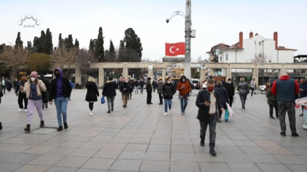 Türkiyə vətəndaşları Ukrayna müharibəsinə necə yanaşırlar?