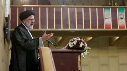 Irani nuk do të tërhiqet kurrë nga vijat e kuqe në bisedimet e Vjenës