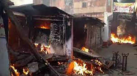راجستھان میں مسلمانوں کے گھروں پر انتہاپسند ہندؤں کے حملے، دکانیں نذرآتش 