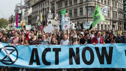 ماحولیات کی تباہی زمین سے انسانیت کا وجود ختم کر دے گی، لندن میں مظاہرہ