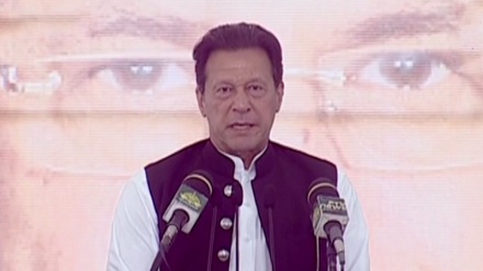 کوئی بھی ملک پاکستان کی حکومت گرا سکتا ہے: عمران خان