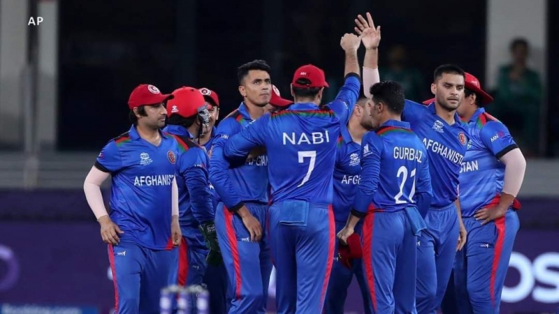 بازیکنان تیم ملی کریکت اقامت امارات را دریافت می کنند