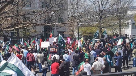 U SAD protesti protiv američkog uplitanja u smjenu Imrana Khana