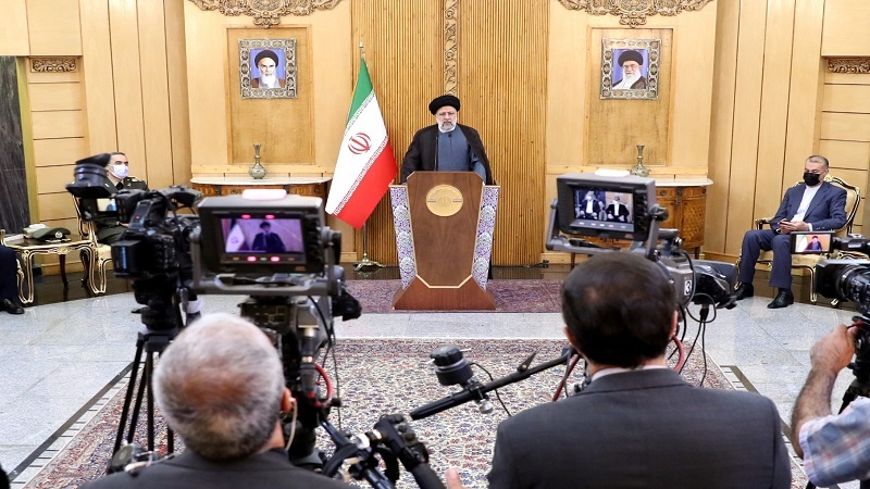 پاسبان حرم کرنل صیاد خدائی کے خون کا انتقام حتمی ہے: صدر ایران