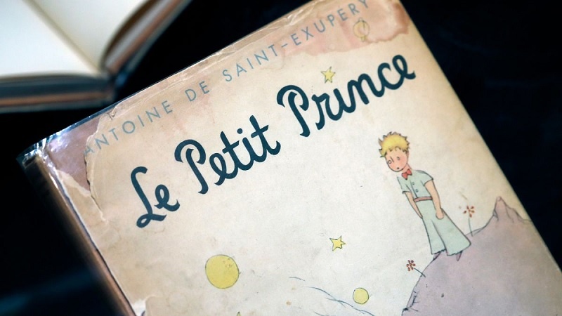 Le Petit Prince: Pirtûka ku bi çend navên ciyawaz bo kurdî hatiye wergerandin