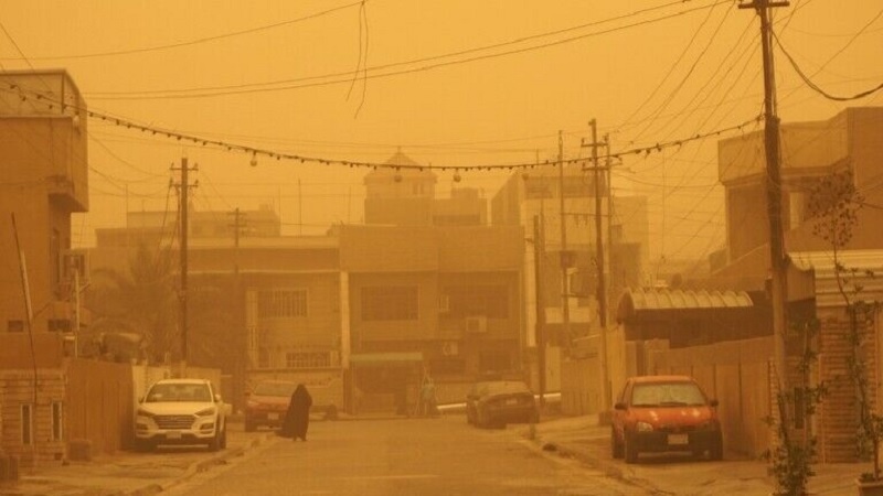 Bahoza toz û xubarê li Iraqê belav bû