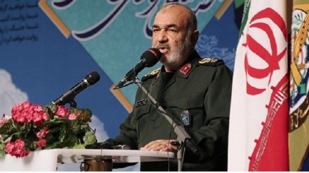 ایران کی طاقت کا سرچشمہ ایمان و استقامت ہے: جنرل حسین سلامی