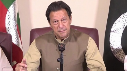 سرکاری تشدد کے خلاف سپریم کورٹ سے رجوع کریں گے: عمران خان 