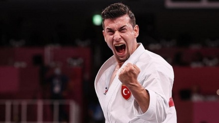 Tîma neteweyî ya karateyê ya Tirkiyê di pêşbirkên Ewropayê da bû qehreman