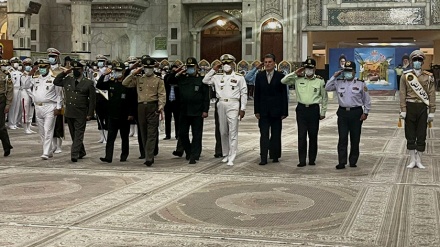 ایرانی فوجی کمانڈروں کا حضرت امام خمینی کی امنگوں سے تجدید عہد