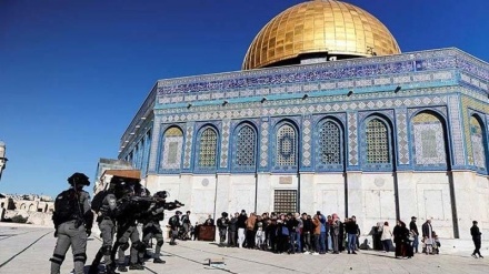 Regjimi pushtues sionist ndalon transmetimin e ezanit në Xhaminë Al Aksa