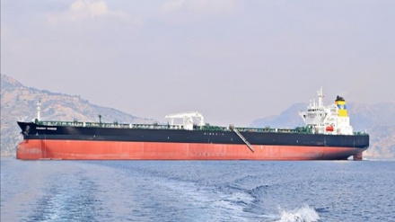 ABŞ Yunanıstan tankerlərinin saxlanılmasına hələlik susub