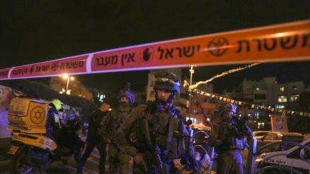 فلسطینی جیالوں کی تلاش میں پھرتے غاصب صیہونی۔ ویڈیو