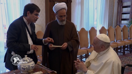 آیت اللہ اعرافی کی پوپ فرانسس سے ملاقات، رہبر انقلاب اسلامی کا اہم پیغام دیا+ ویڈیو