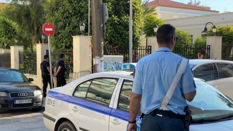 Përleshje me thika midis të rinjve në Janinë, arrestohet 15-vjeçari shqiptar