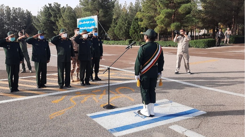 سپاہ پاسداران انقلاب اسلامی کے کمانڈر جنرل حسین سلامی ارس میں ہونے والی مشقوں کے دوران