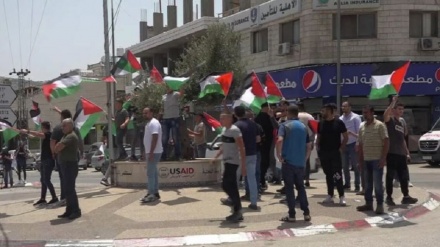 Fələstin xalqı dirəniş göstərir