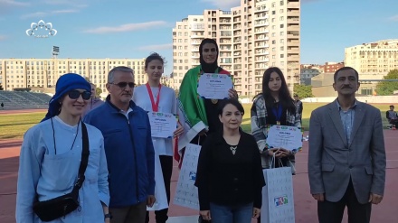 İranlı qadın idmançılar Bakıda rəngarəng medallar qazanıblar