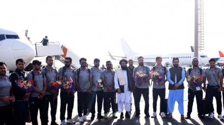 تیم ملی کریکت افغانستان به کابل بازگشت