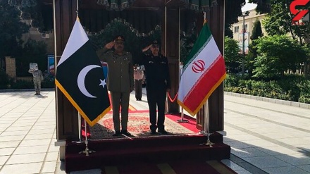 Iran i Pakstan žele jačati vojnu saradnju