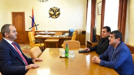 Ermənistan rəsmiləri Xankəndinə gedib-gəlir