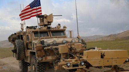 عراق میں پھر نشانہ بنا دہشتگرد امریکی فوجیوں کا کاروان 
