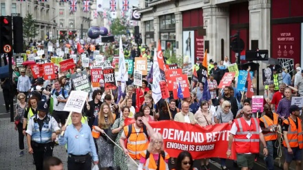 Masovni protesti na ulicama Londona zbog rasta cijena