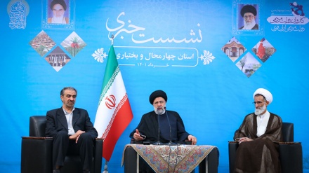  دھمکی اور مغربی قراردادیں فضول ، ایران ایک قدم بھی پیچھے نہیں ہٹے گا : صدر ایران